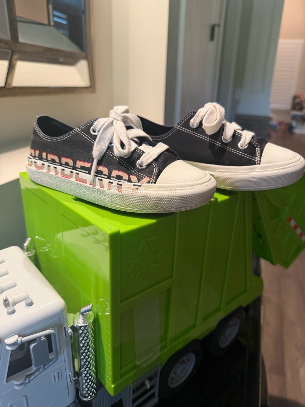Boys Burberry Black Canvas Kids Low-Top Sneakers with White Accents